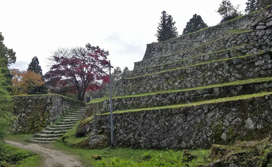 岩村城六段壁
