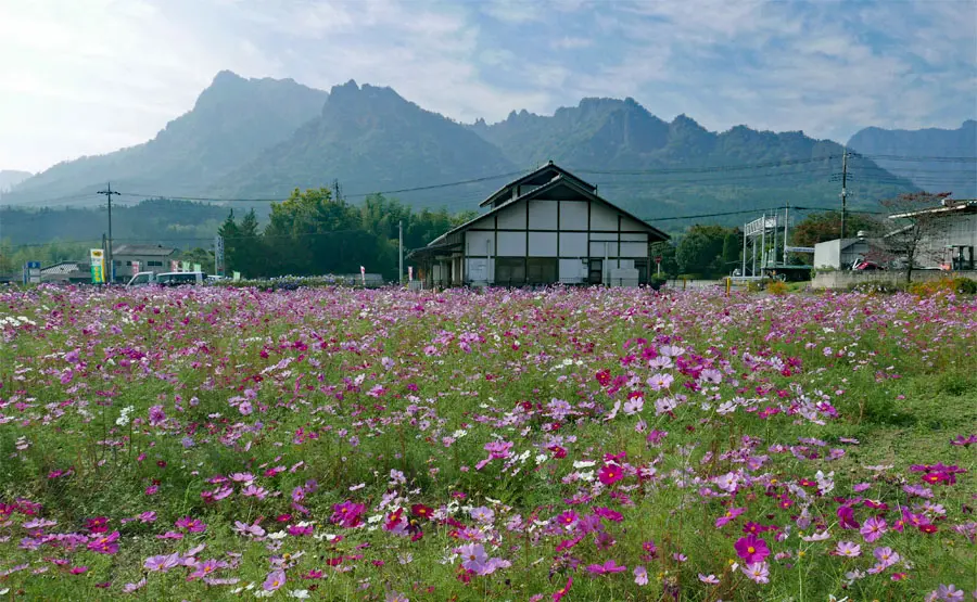 妙義山
