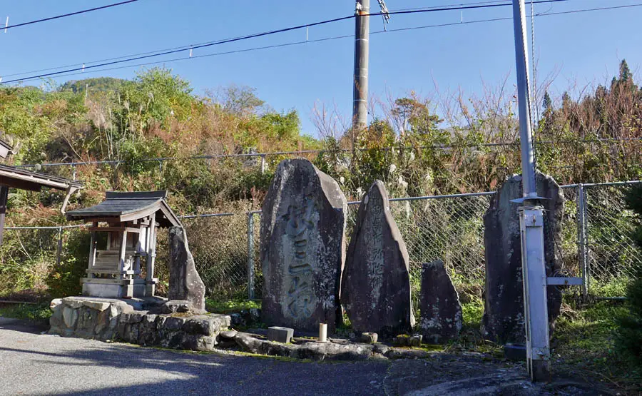 石塔群