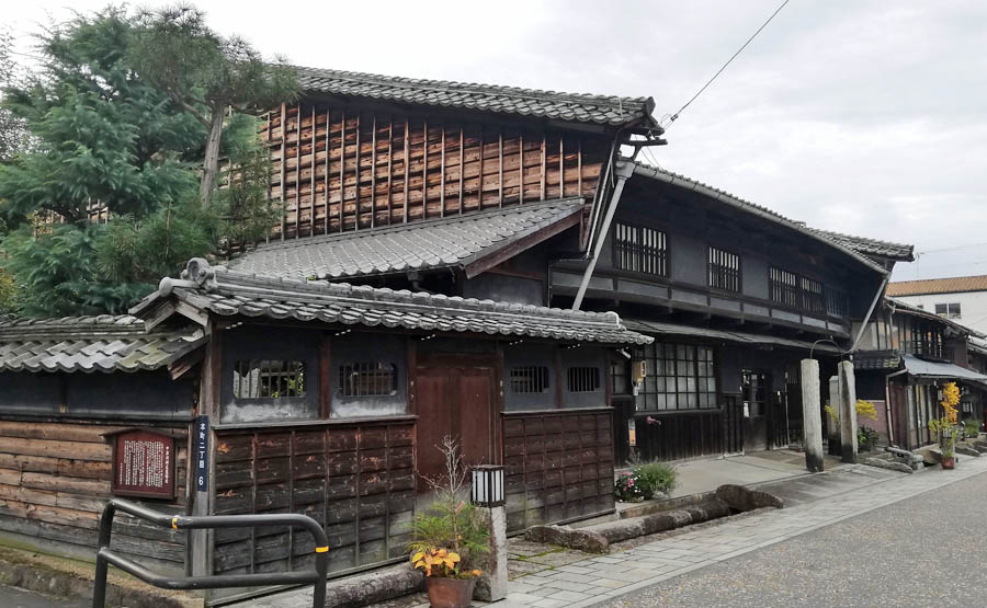 中津川村庄屋跡