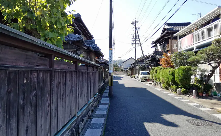 駒場村