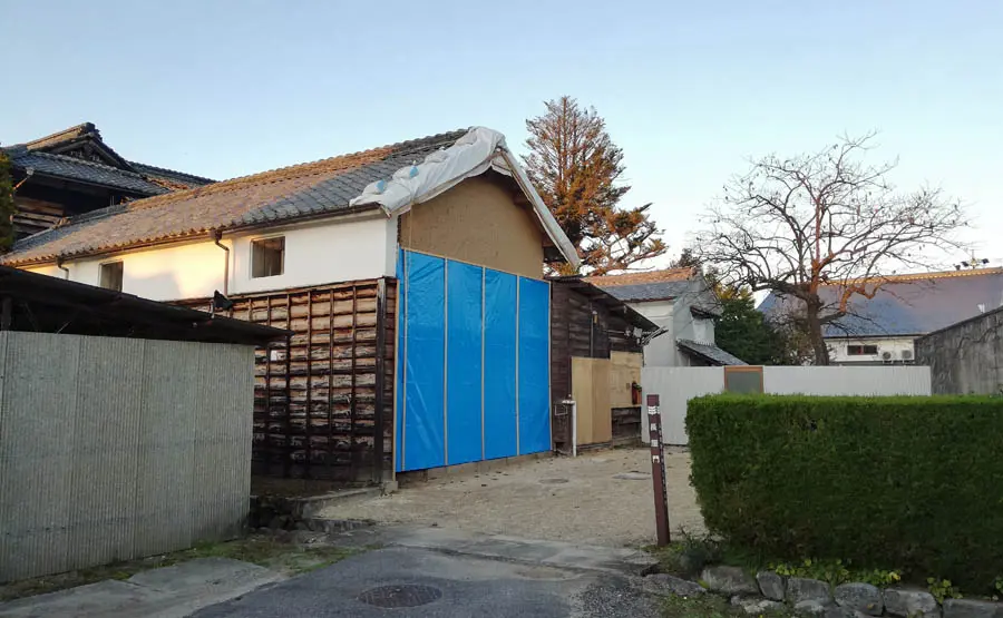 大井宿長屋門