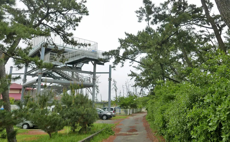 津波避難タワー